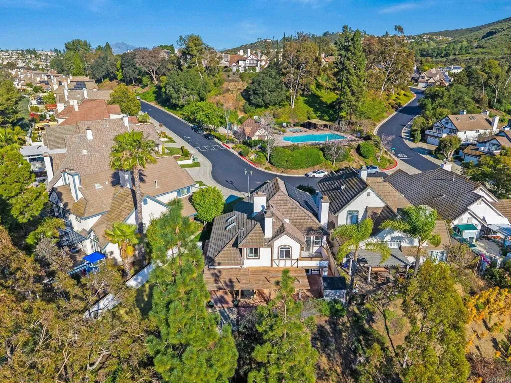 https://cdn.realtyfeed.com/cdn/127/306659785/904bbd03f8ec6de41b13ad9d2009ad11.webp