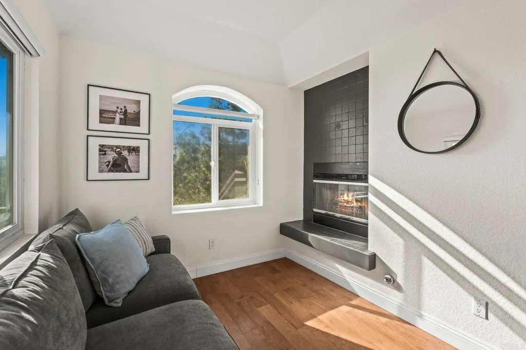 https://cdn.realtyfeed.com/cdn/127/306659785/b2eb23446cf811f59863eacb94b9491a.webp