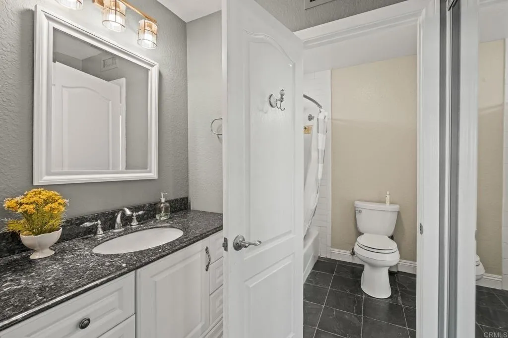 https://cdn.realtyfeed.com/cdn/127/306659785/f93219497833a1b0ae65598a9a9d4b01.webp
