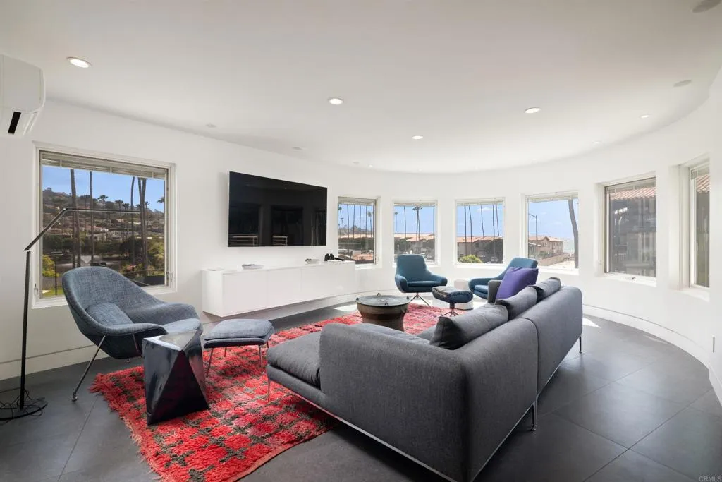 736 Cavanagh Road, Glendale, CA, 91207