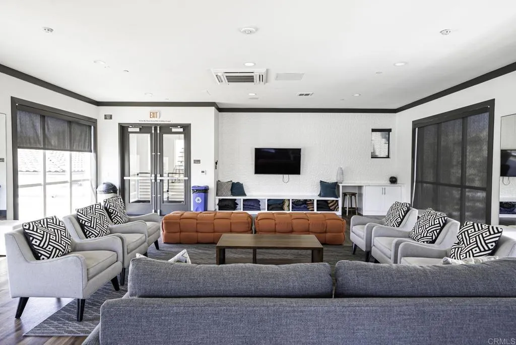 https://cdn.realtyfeed.com/cdn/127/306659794/254bf37316fd9121416e178a894391b7.webp