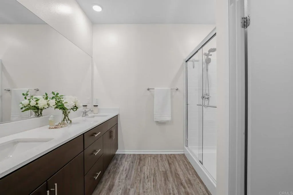 https://cdn.realtyfeed.com/cdn/127/306659794/2eadd0c19f88af281687d784908b0390.webp