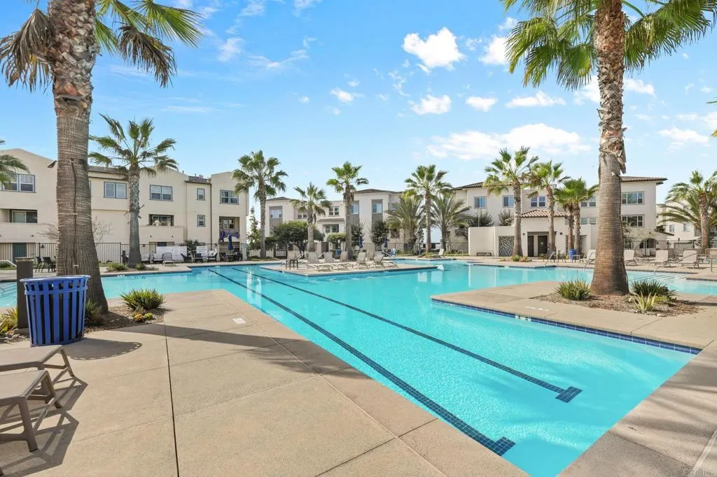 https://cdn.realtyfeed.com/cdn/127/306659794/d7f82098a000132d7101e75f0a0da977.webp