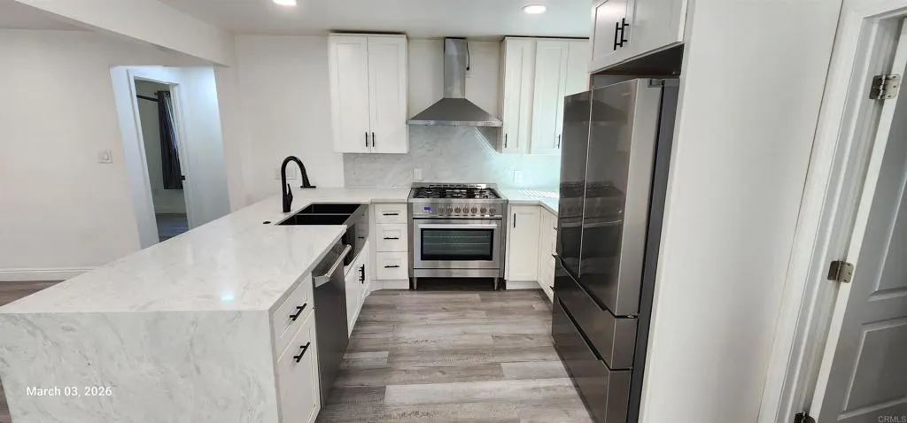 https://cdn.realtyfeed.com/cdn/127/306659806/fdc311a843a4e678d37971112d08a164.webp