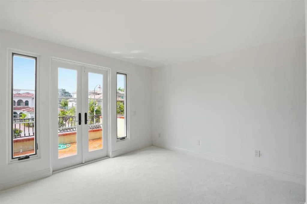 https://cdn.realtyfeed.com/cdn/127/306659807/34f0f1bb1755e4688d1945b71e87c1d2.webp