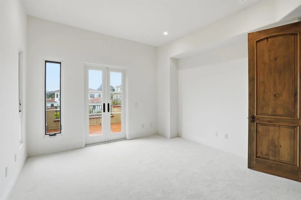 https://cdn.realtyfeed.com/cdn/127/306659807/7e1d08c15e5491e04d7141ce04355921.webp