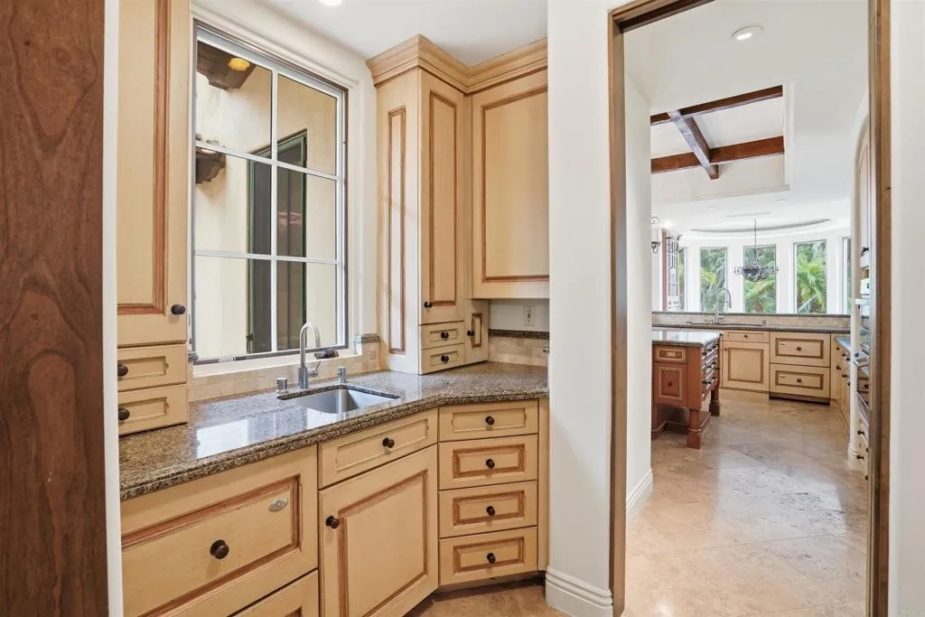 https://cdn.realtyfeed.com/cdn/127/306659807/9589e89f50850121fce9bbabd0911556.webp