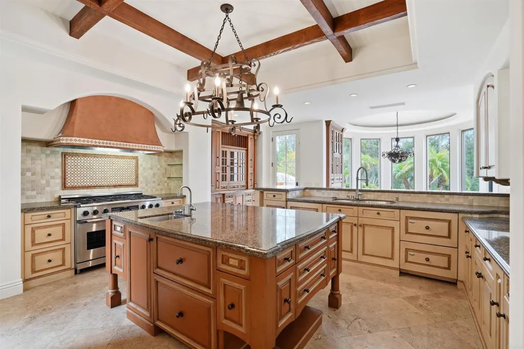 https://cdn.realtyfeed.com/cdn/127/306659807/e120f8b3a1708c873ec9de654b7def13.webp