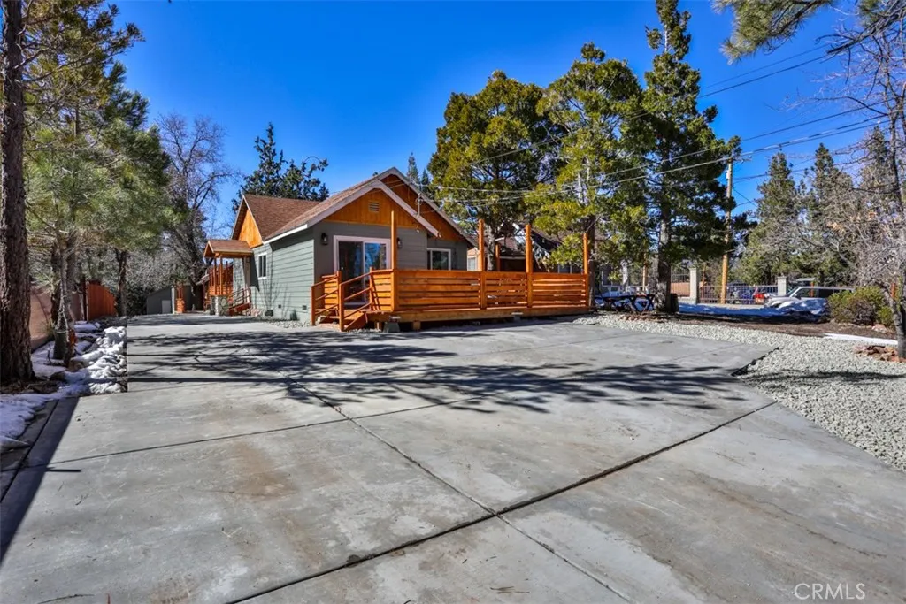 672 Talmadge, Big Bear Lake, CA 92315 - Photo 5 of 57, Big Bear Lake, CA