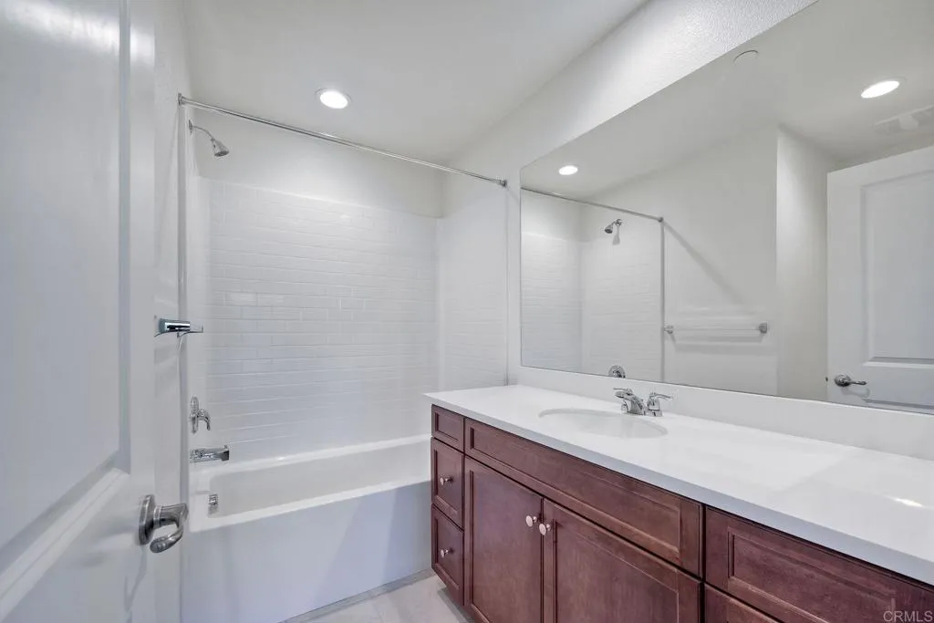 https://cdn.realtyfeed.com/cdn/127/306659815/d190d813e43708eb184f214d74d352f9.webp