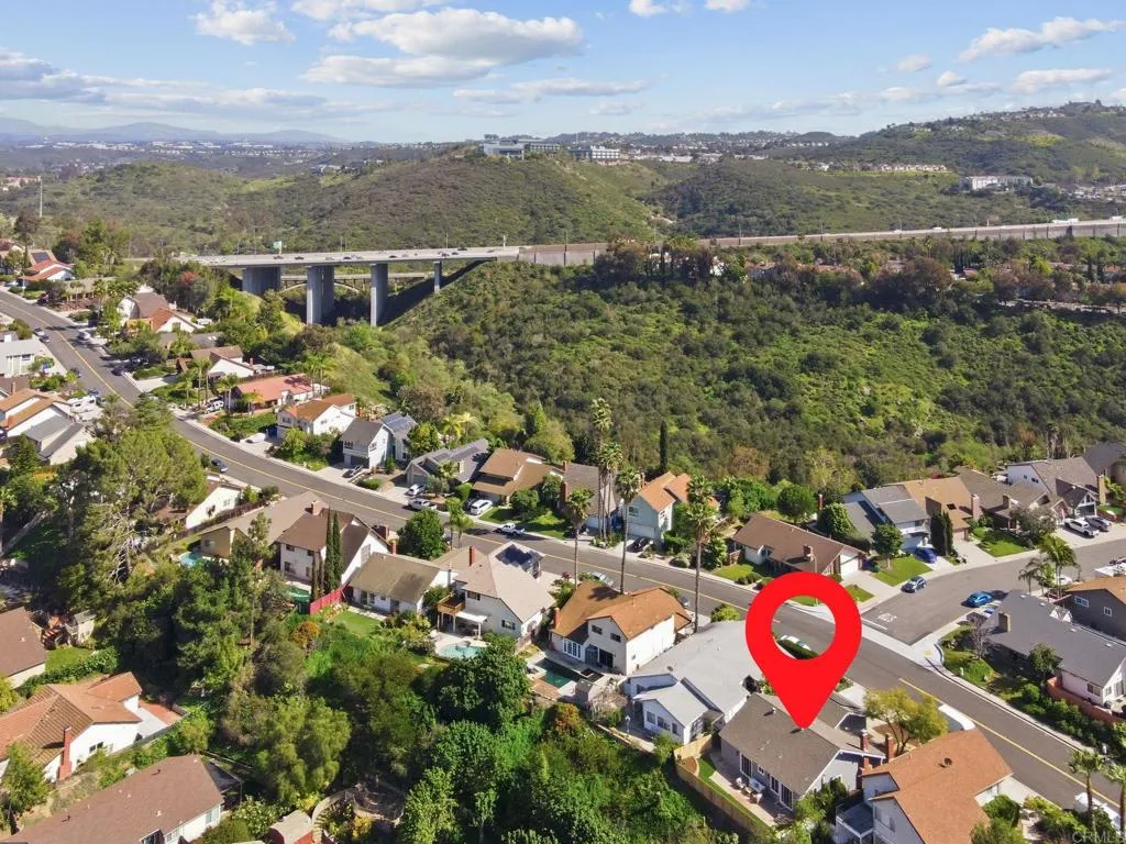 https://cdn.realtyfeed.com/cdn/127/306659816/25b30d5020902786996cf7f3cc557539.webp