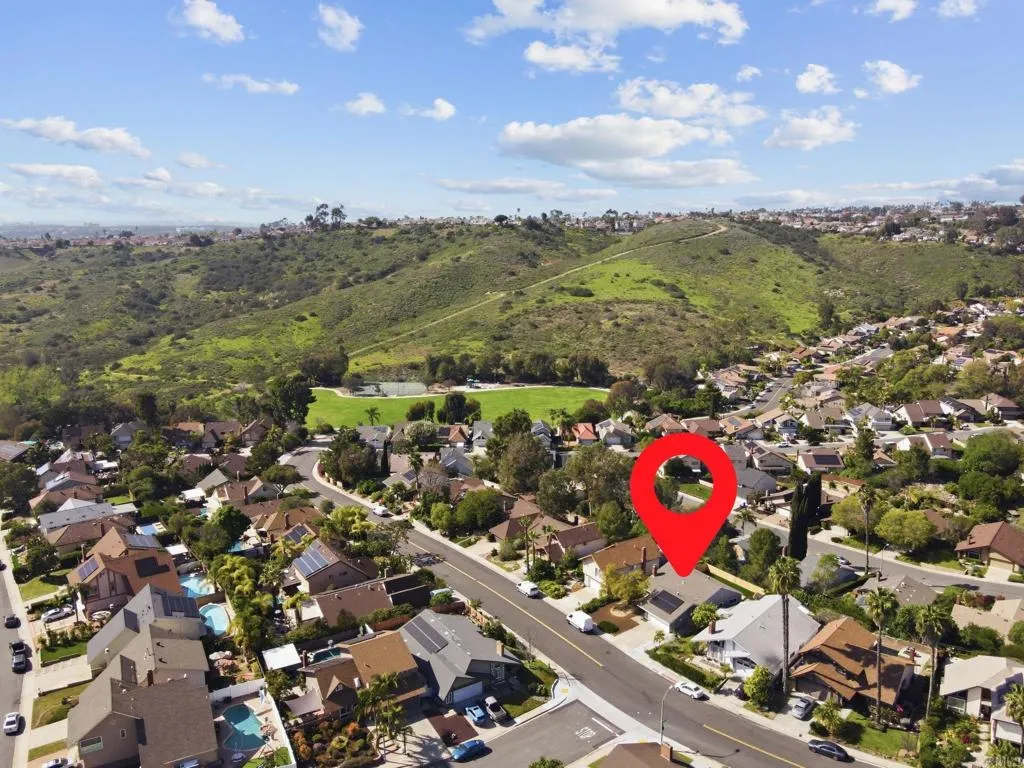 https://cdn.realtyfeed.com/cdn/127/306659816/794c8e58d76a3a238c38183bfe2881e9.webp