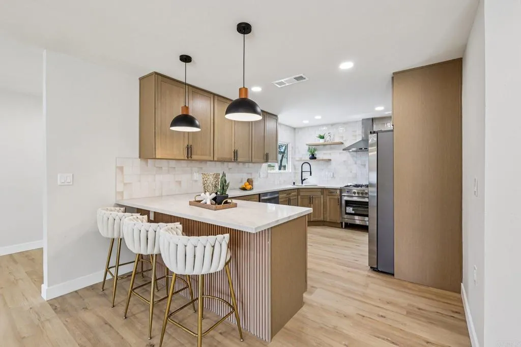 https://cdn.realtyfeed.com/cdn/127/306659821/085738a21ffe8b134360bde71e7d6338.webp