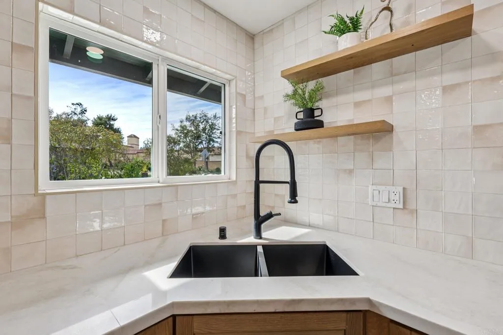 https://cdn.realtyfeed.com/cdn/127/306659821/3680cbd6b57c354da150d297e9b7ddb9.webp
