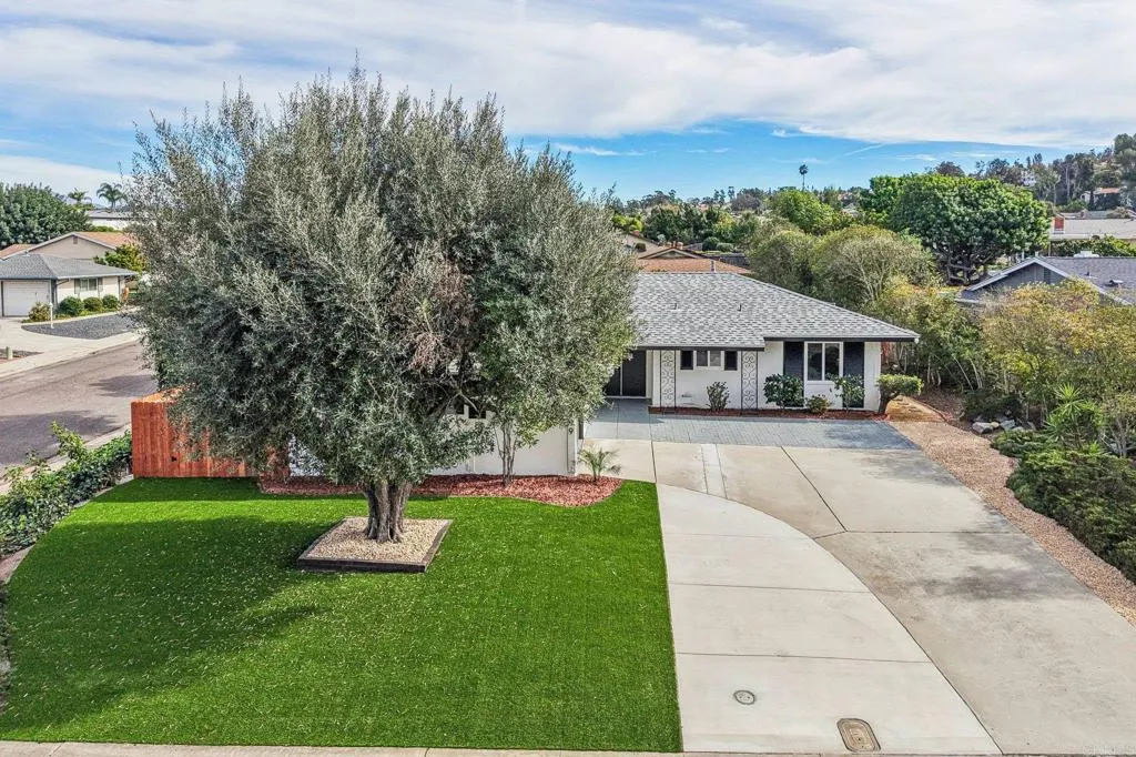 https://cdn.realtyfeed.com/cdn/127/306659821/bea4eeb52af02cf046f3aa7cf125c379.webp