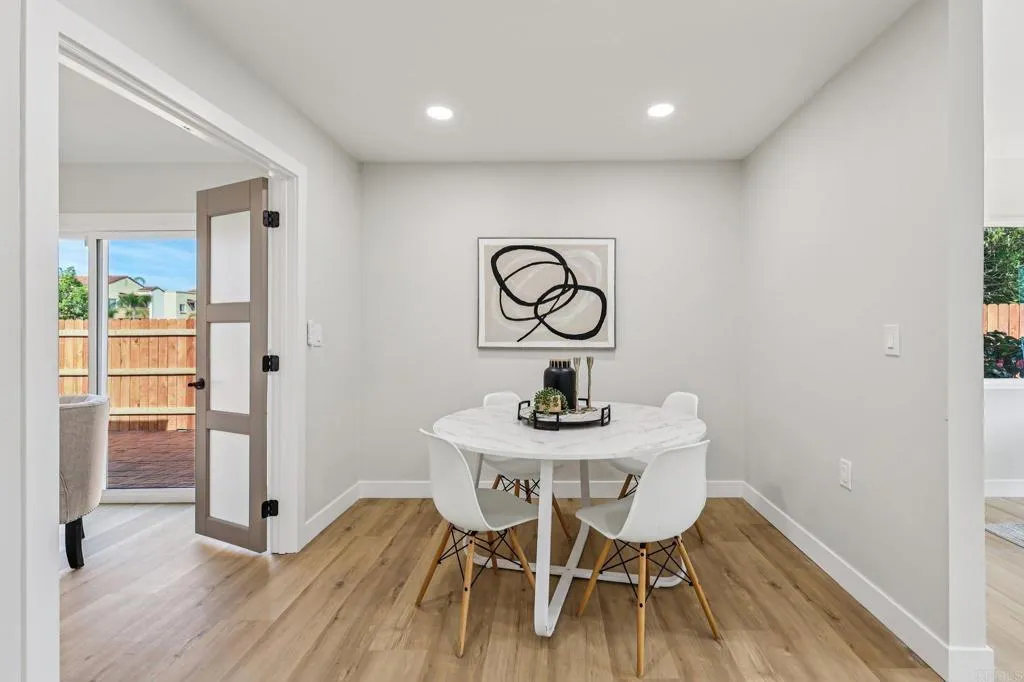 https://cdn.realtyfeed.com/cdn/127/306659821/df2a9d04b2a57a019e3a198010e86e2d.webp