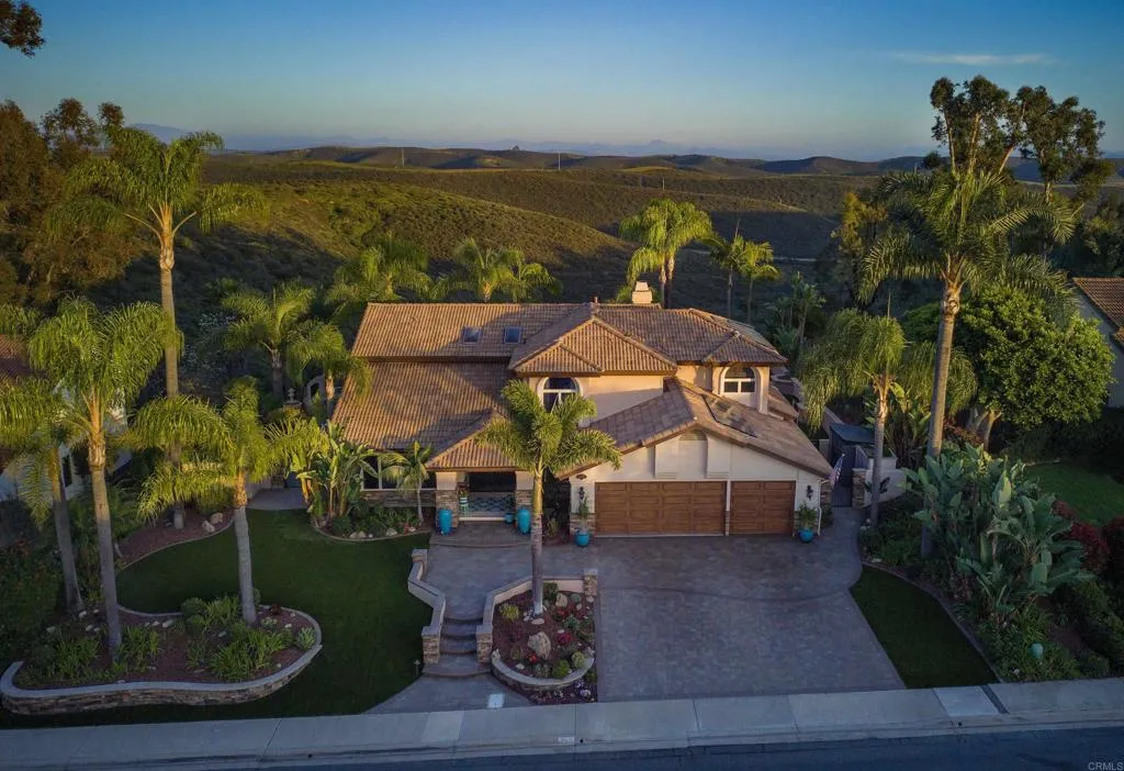 https://cdn.realtyfeed.com/cdn/127/306659833/c495b4f5287eb7502772c717df7d59ad.webp