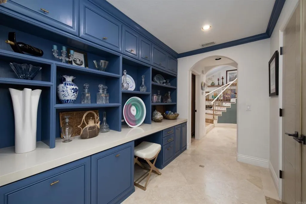 https://cdn.realtyfeed.com/cdn/127/306659833/cc788b53db24afaa71c2fe53e6cd15d2.webp