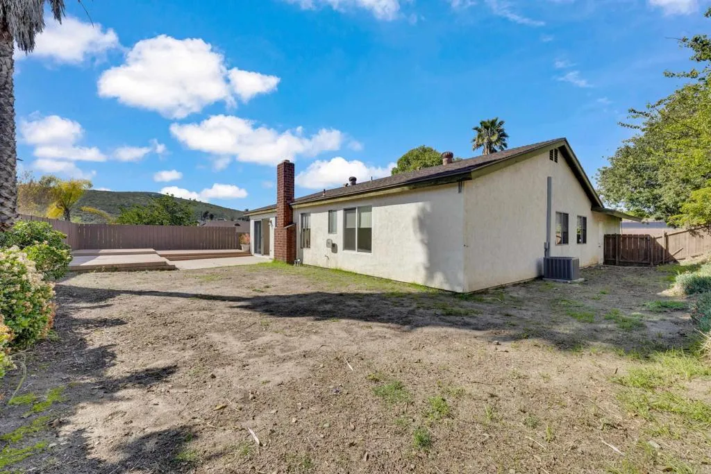 https://cdn.realtyfeed.com/cdn/127/306659848/195027e1dc7300619a12421ce61dfbd9.webp