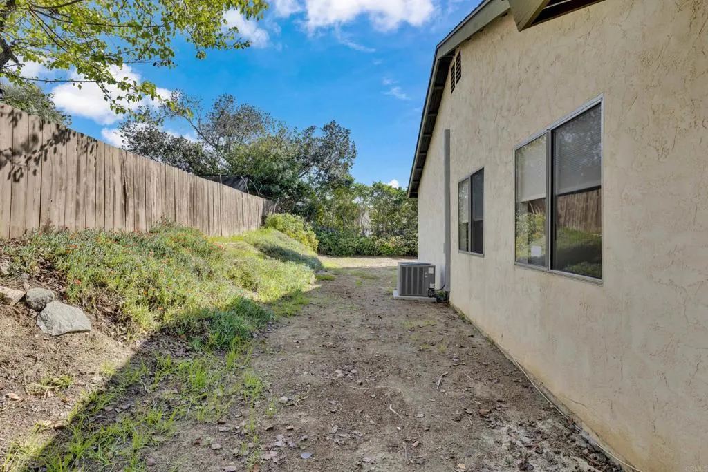 https://cdn.realtyfeed.com/cdn/127/306659848/1e6611c751115bacd04b2c21a65b1381.webp