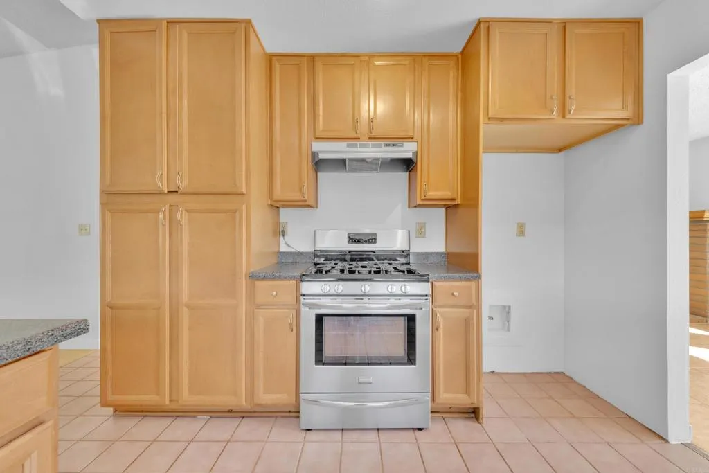 https://cdn.realtyfeed.com/cdn/127/306659848/38a9a973665c052db08ac3f0cd03aae8.webp