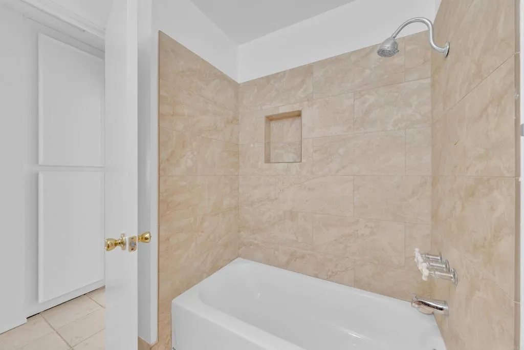 https://cdn.realtyfeed.com/cdn/127/306659848/55ab11677e42d2c9072fbe7d4f21ca39.webp
