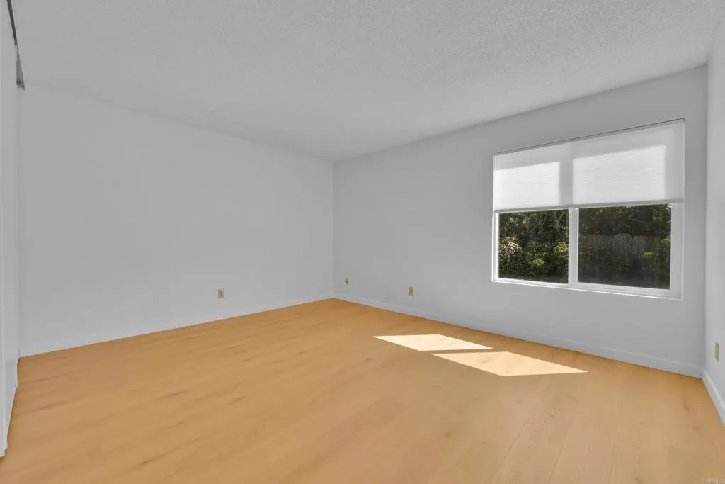 https://cdn.realtyfeed.com/cdn/127/306659848/95fbf6269906dbecd67022cfc14cf266.webp