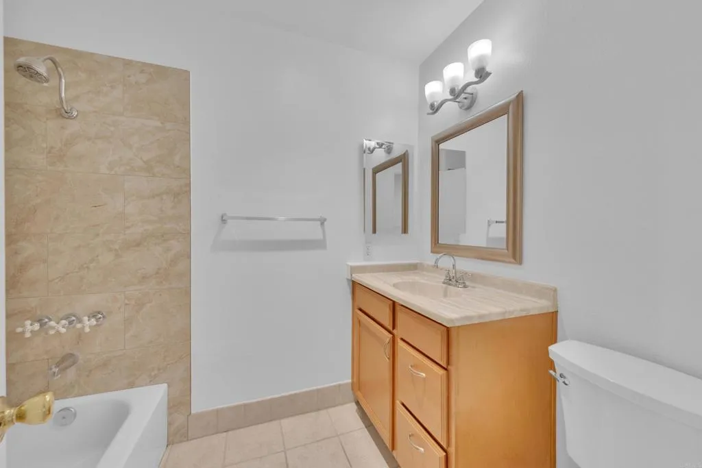 https://cdn.realtyfeed.com/cdn/127/306659848/e9ccd4ed965faf8046a23d477d8351de.webp