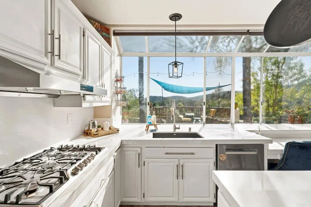 https://cdn.realtyfeed.com/cdn/127/306659853/3d7c6aa78cfbf9678f747836d5547e3b.webp