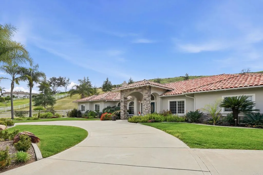 https://cdn.realtyfeed.com/cdn/127/306659860/0fd9b2b316d9a16bd0cd932519965a4f.webp
