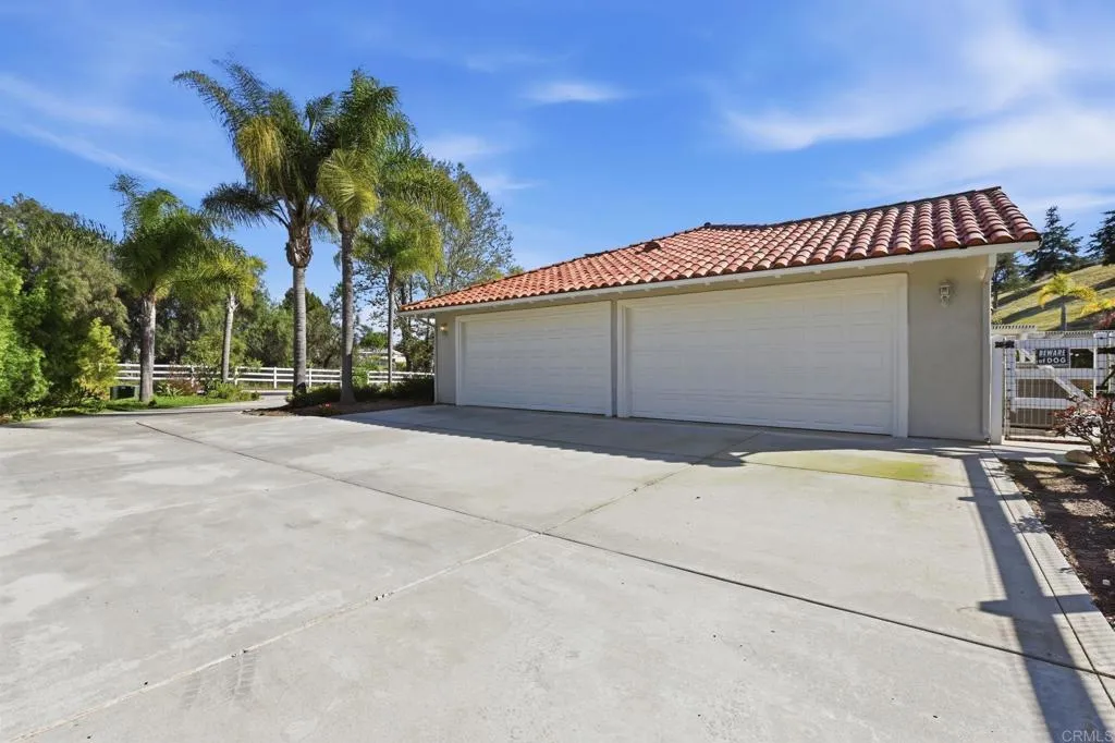 https://cdn.realtyfeed.com/cdn/127/306659860/345ff9446cef65e7415e9b449300ed71.webp