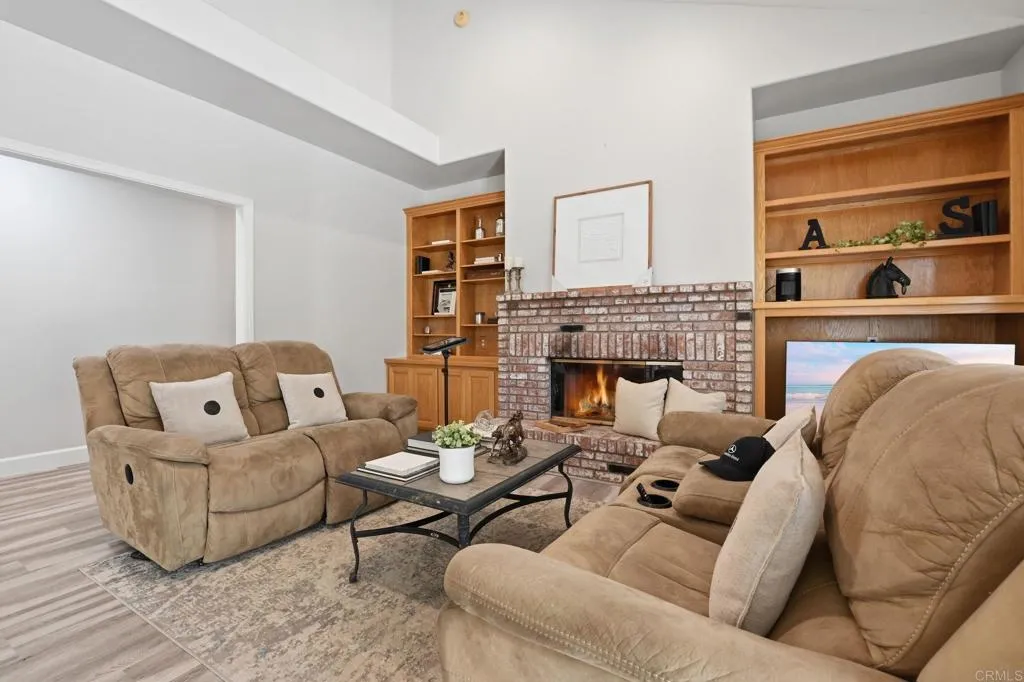 https://cdn.realtyfeed.com/cdn/127/306659860/4124499b8c7d7e8deb6d4c4f51e5a840.webp
