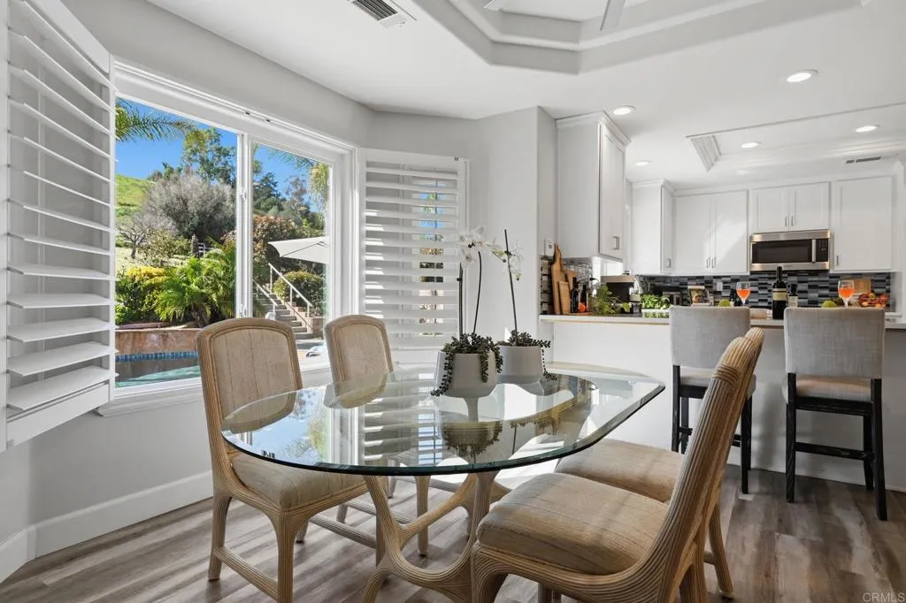 https://cdn.realtyfeed.com/cdn/127/306659860/78acc797a2bcf17d2555a9b7131fe38d.webp