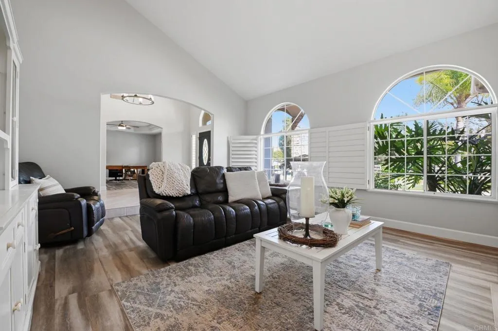 https://cdn.realtyfeed.com/cdn/127/306659860/fcd38e29a9106748afc1004a98a432ab.webp