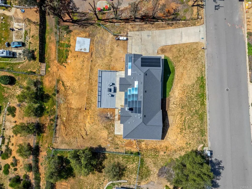 https://cdn.realtyfeed.com/cdn/127/306659865/5c5f8b746b777c38a1ecbe2bac847759.webp