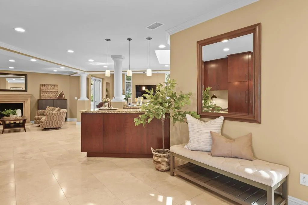 https://cdn.realtyfeed.com/cdn/127/306659875/0b07930928b483af60af348367a31fc0.webp