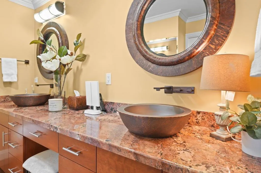 https://cdn.realtyfeed.com/cdn/127/306659875/1c66e3c794cb0c54c6997145e6225770.webp