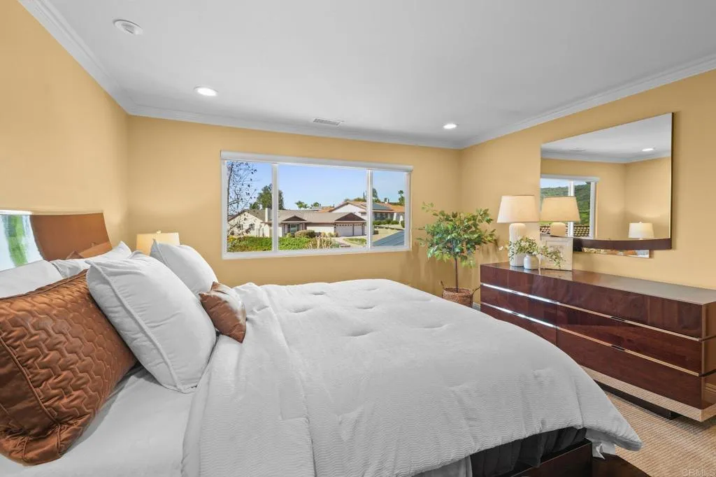 https://cdn.realtyfeed.com/cdn/127/306659875/26d713829449fa9a53d4ed540bcf1ae8.webp
