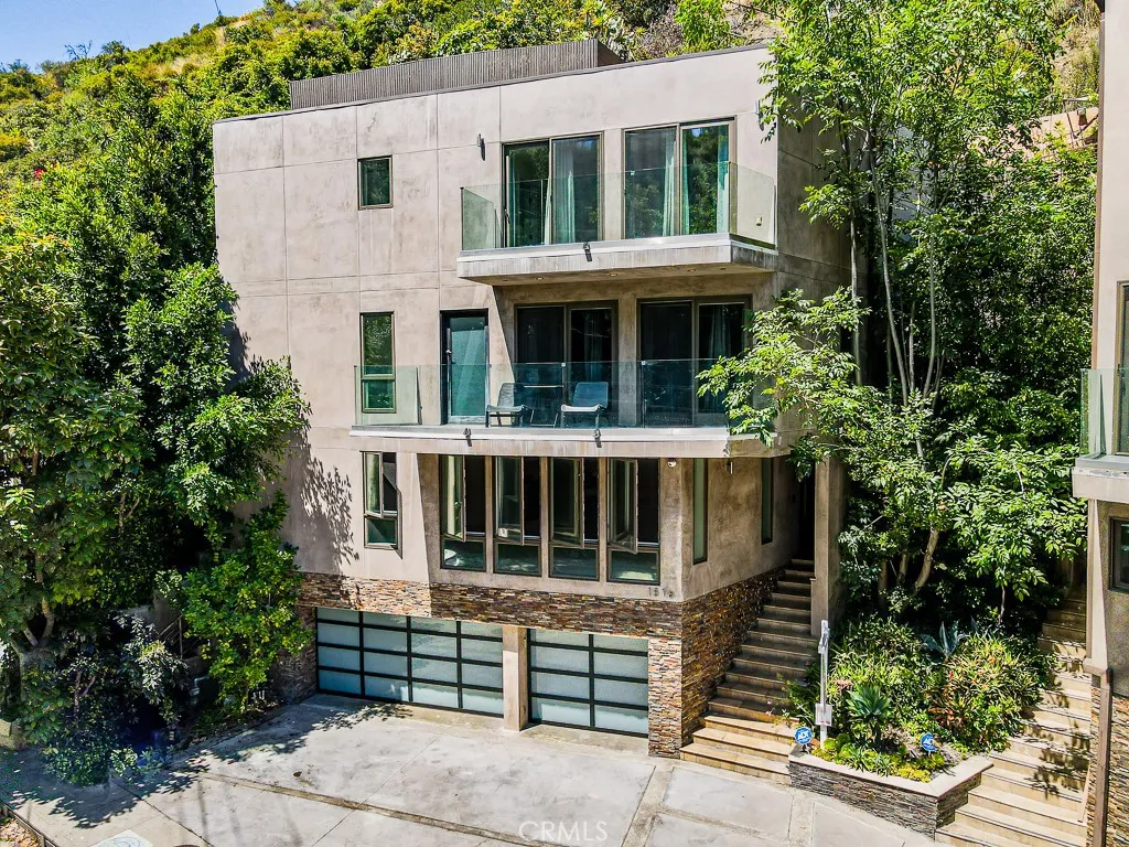 Los Angeles, CA 90077