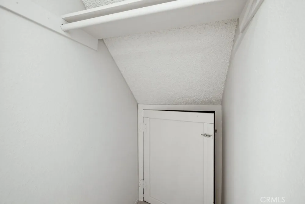 https://cdn.realtyfeed.com/cdn/127/306659925/4b1df2f5679ce94d3bdf022ec7f6af02.webp