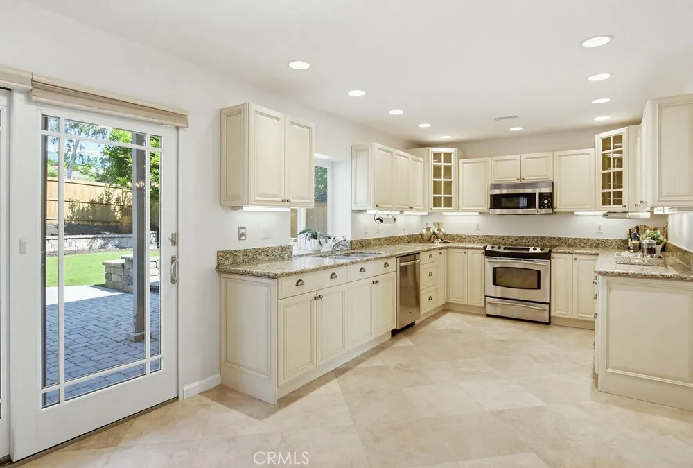 https://cdn.realtyfeed.com/cdn/127/306659925/ab35050462578657b8c44ad04cd984a2.webp