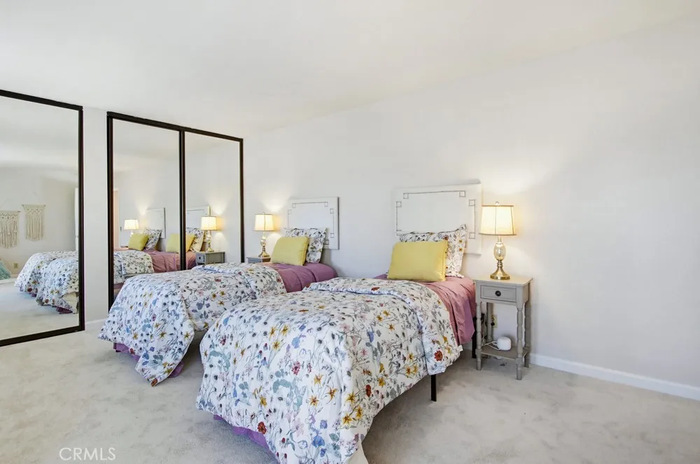 https://cdn.realtyfeed.com/cdn/127/306659925/ca696897da6a4d1731cb6ab1727cd0d5.webp