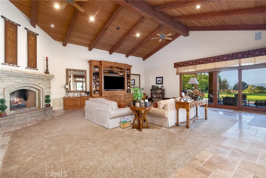 https://cdn.realtyfeed.com/cdn/127/306659944/7476b6d5b190ca0ea7c3a5bc7f533689.webp