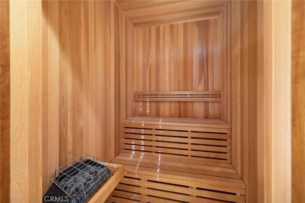 https://cdn.realtyfeed.com/cdn/127/306659944/7b65dc153eefec79975d7929069d5f5f.webp