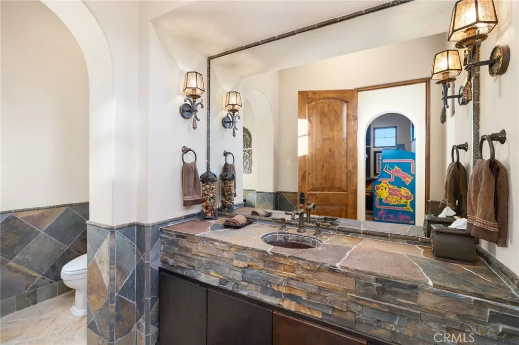 https://cdn.realtyfeed.com/cdn/127/306659944/b19297b5063eb97eab56829b2f625051.webp