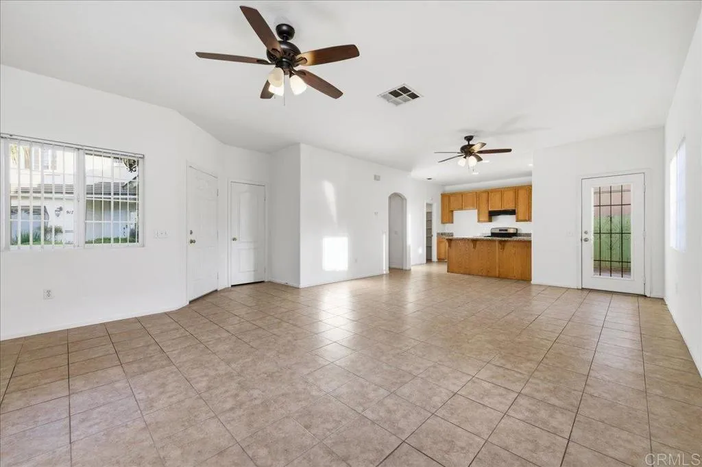 https://cdn.realtyfeed.com/cdn/127/306659972/c06ce6d6523a4815d1d854bbfbd0c039.webp