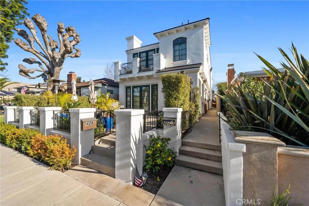 426 Narcissus Unit 2, Corona del Mar, CA 92625 - Photo 2 of 27, Corona Del Mar, CA