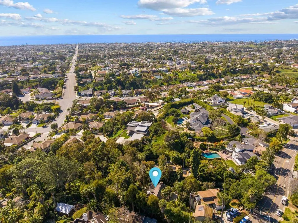 https://cdn.realtyfeed.com/cdn/127/306660002/1b54e926fd3702b70c64efd19f745456.webp