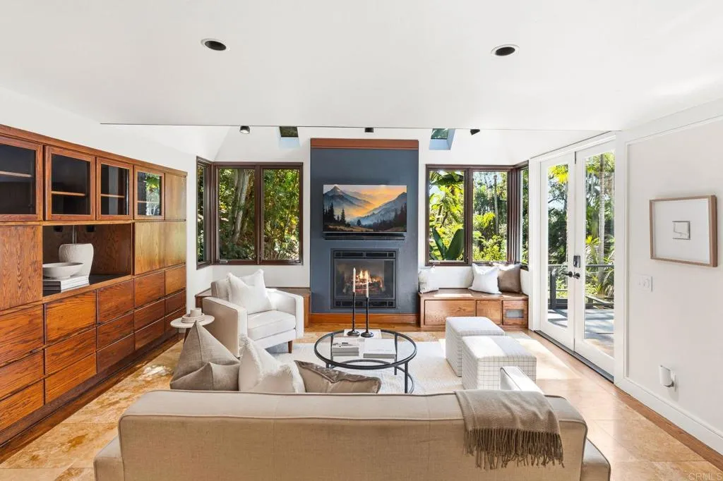 https://cdn.realtyfeed.com/cdn/127/306660002/677fb68f32182110179093baecd2e273.webp