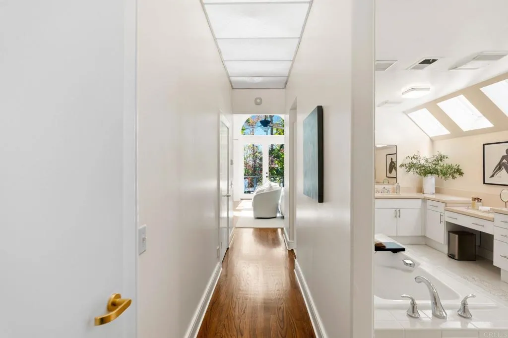 https://cdn.realtyfeed.com/cdn/127/306660002/f16676cdfaf152485b7cd9653888d2c9.webp